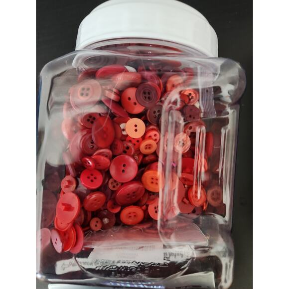 Red Buttons of various shapes/sizes, new, vintage - Picture 5 of 5